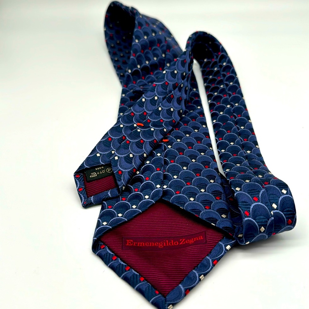 Ermenegildo Zegna 100% silk tie made in Italy